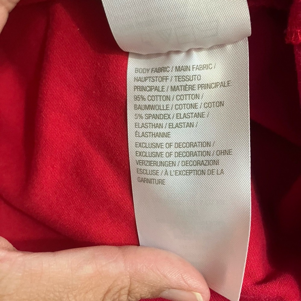 Quaker Factory Scottie Dog Red Holiday Hooded Long Sleeve Top 1X Christmas - Picture 12 of 13